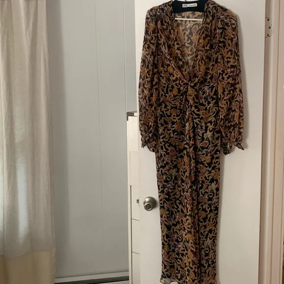 Zara | Dresses | Zara Black And Gold Knot Front Ruched Maxi Dress Gorgeous  Worn Once | Poshmark